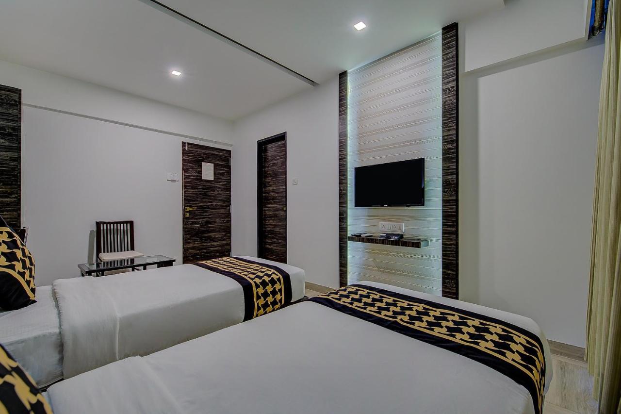 Oyo 78245 Collection O Hotel Crown Inn Navi Mumbai Luaran gambar