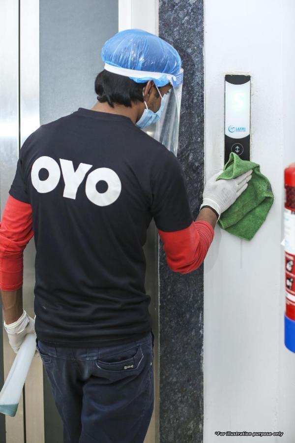 Oyo 78245 Collection O Hotel Crown Inn Navi Mumbai Luaran gambar
