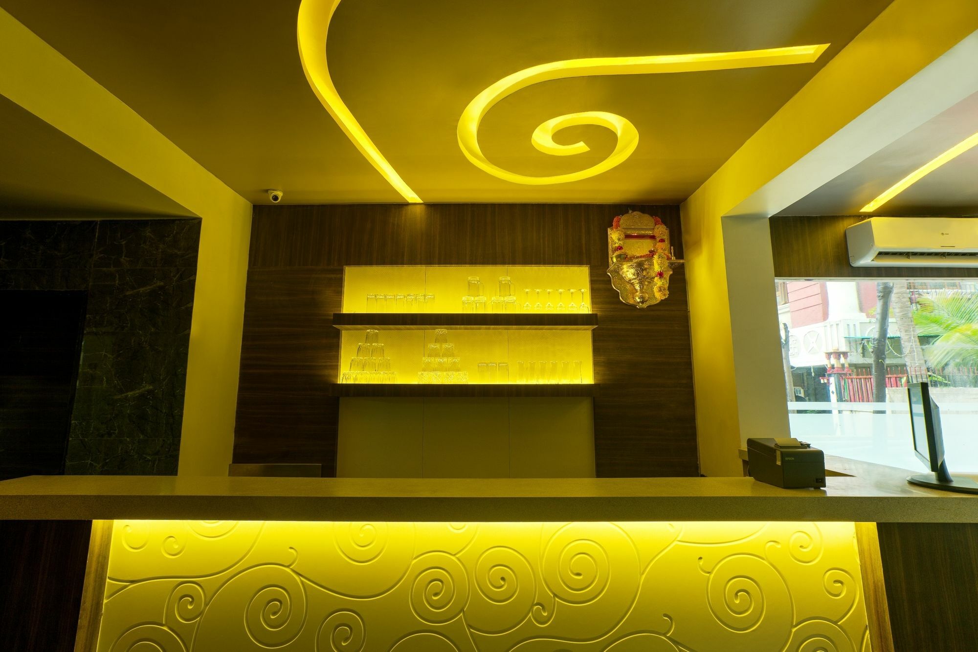 Oyo 78245 Collection O Hotel Crown Inn Navi Mumbai Luaran gambar