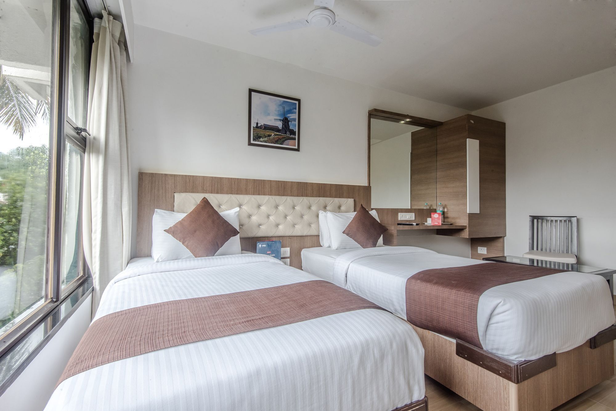 Oyo 78245 Collection O Hotel Crown Inn Navi Mumbai Luaran gambar